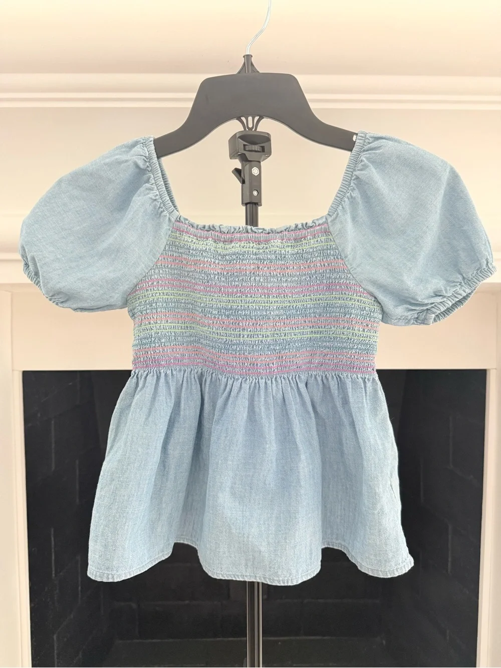 GAP Light Blue Smocked Puff Sleeve Top- Size 8